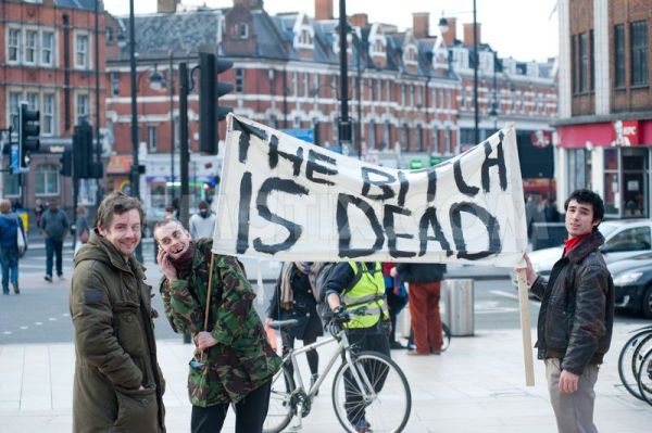 1365449962-people-gather-in-brixton-to-celebrate-the-death-of-margaret-thatcher_1942776